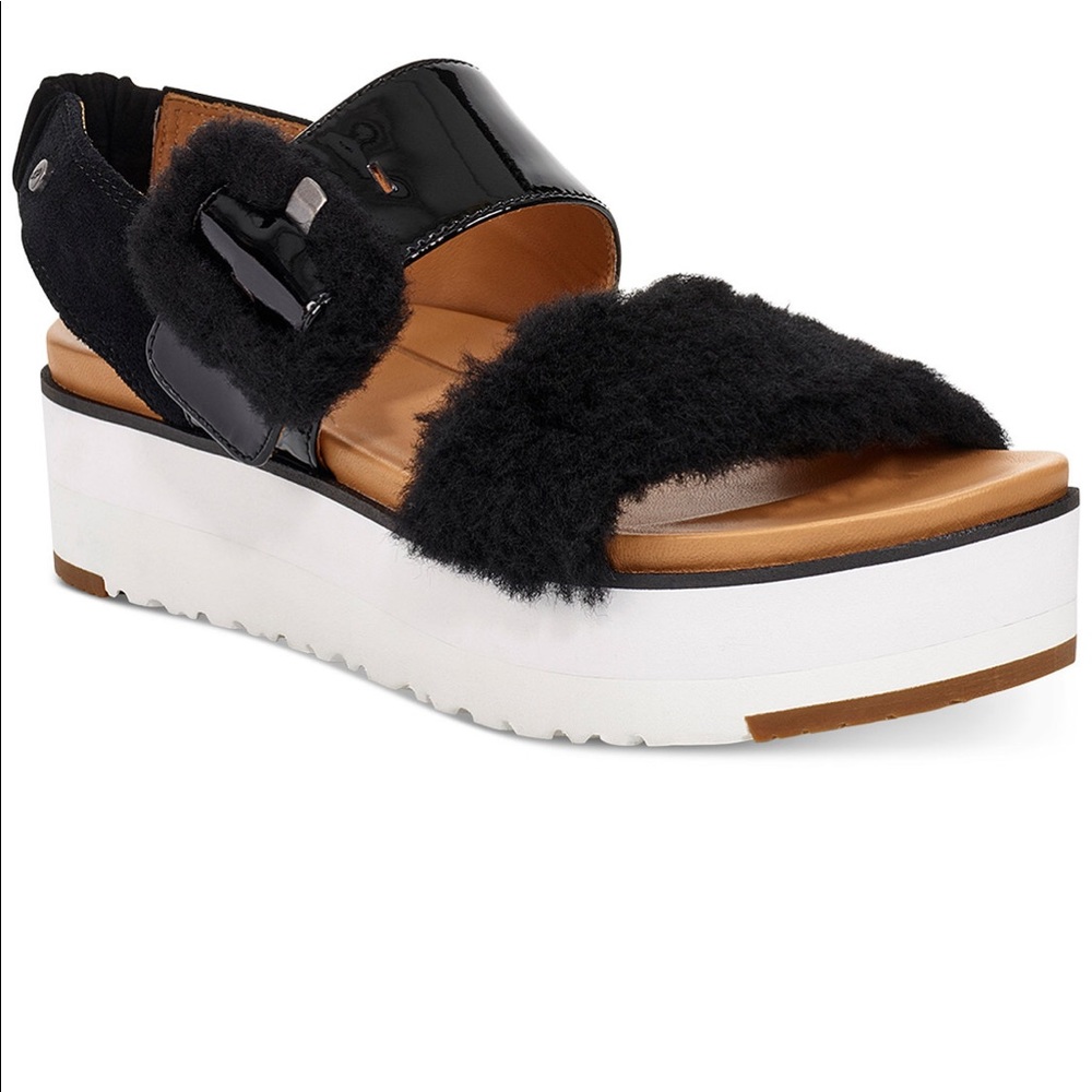 Ugg women fluff Chelsea sandals